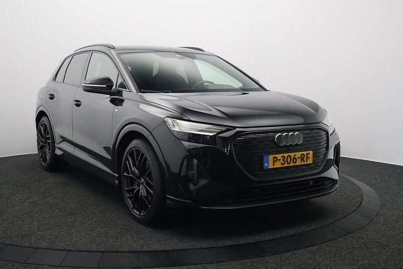 Gebraucht Audi Q4 e-tron Competition 125 kW (170 PS) 2022 Schwarz SUV