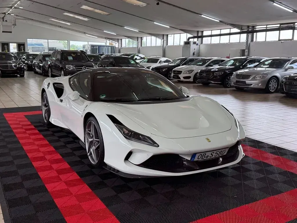 Gebraucht Ferrari F8 721 PS (530 kW) 2020 Weiß Coupé