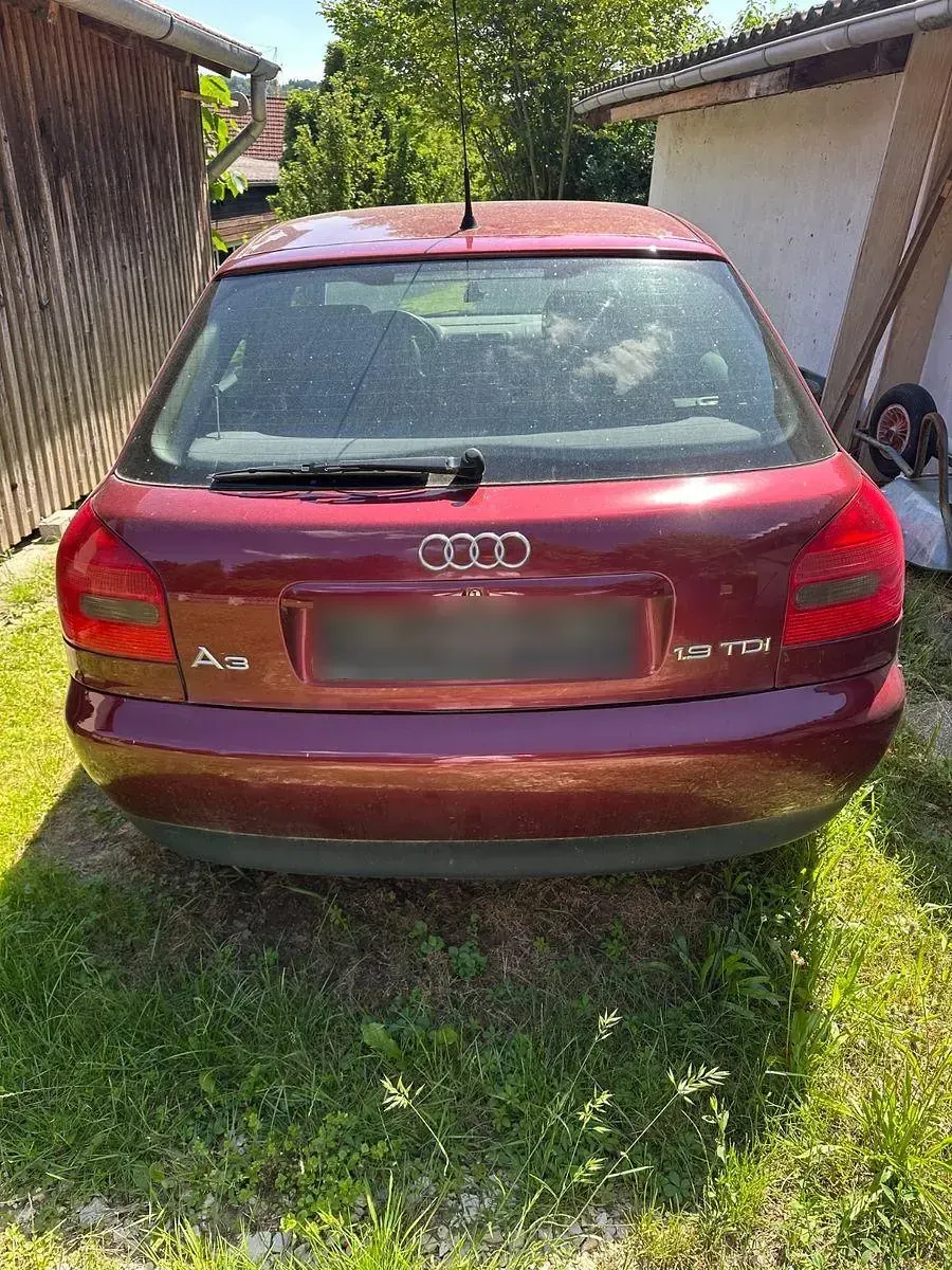 Gebraucht Audi A3 Ambiente 90 PS (66 kW) 1999 Rot Kleinwagen
