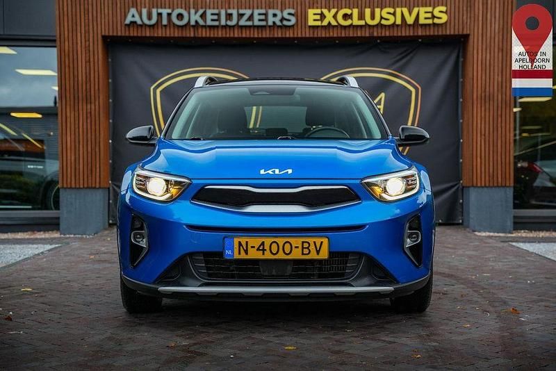 Gebraucht Kia Stonic 101 PS (74 kW) 2021 (bsp) sporty blue/black m SUV
