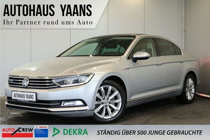 Silber Gebraucht 2016 VW Passat Comfortline Limousine | 15.989 € (Superpreis) - Bild 1/4