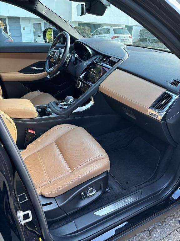 Usata Jaguar E-Pace 204 CV (150 kW) 2021 Nero SUV
