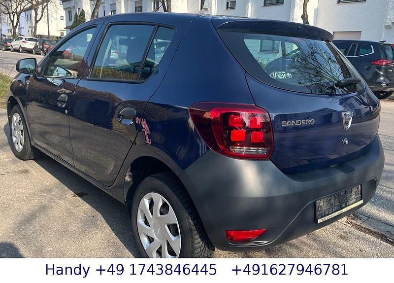 Gebraucht Dacia Sandero Acces 73 PS (53 kW) 2020 Blau marine Limousine