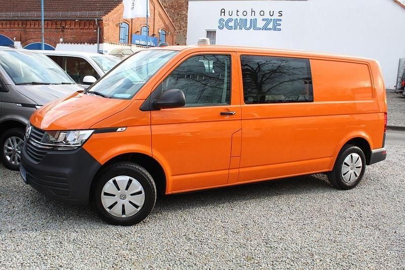 Gebraucht VW T6.1 150 PS (110 kW) 2020 L92c leuchtorange Van