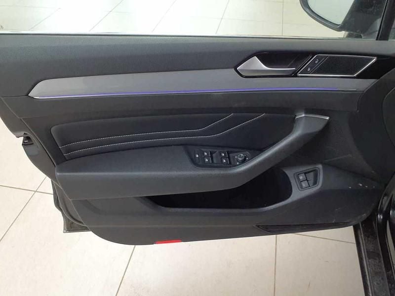Gebraucht VW Passat GTE 156 PS (114 kW) 2022 Deep black perleffekt Kombi