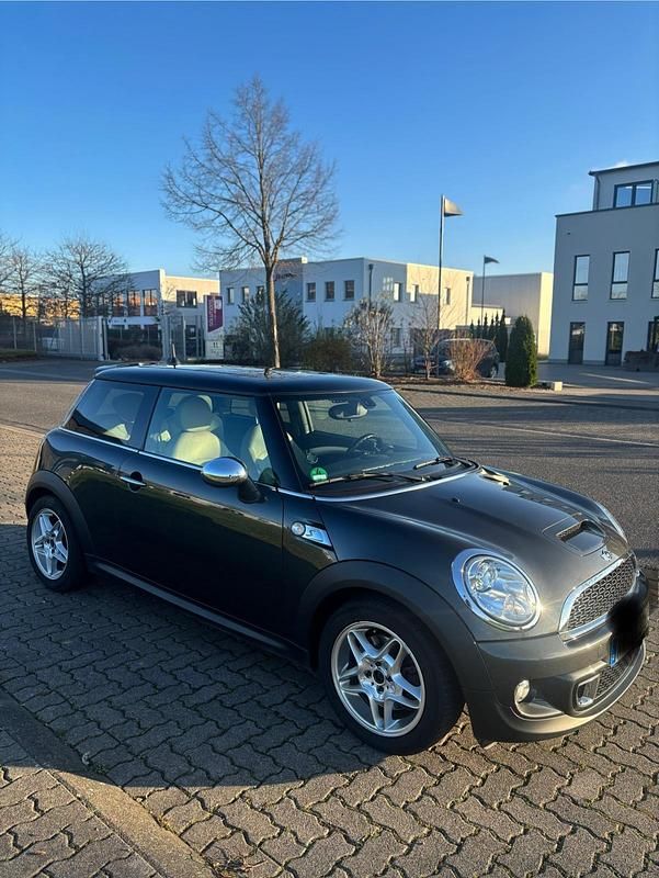 Grau Gebraucht 2013 Mini Cooper S Kleinwagen | 8.750 € (Fairer Preis) - Bild 1/4