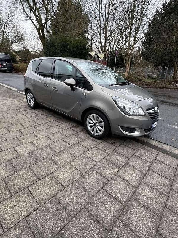 Gebraucht 2016 Opel Meriva drive Van / Kleinbus | 5.999 € (Guter Preis) - Bild 1/4