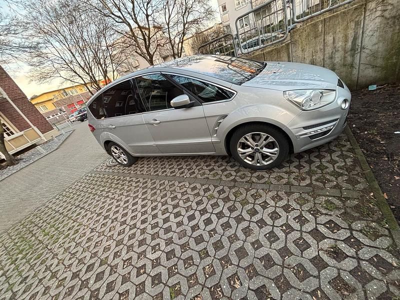 Gebraucht Ford S-MAX S 170 PS (125 kW) 2013 Silber Van / Kleinbus
