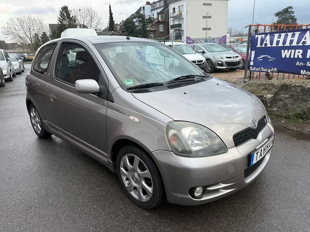 Gebraucht Toyota Yaris 106 PS (77 kW) 2003 Grau Limousine
