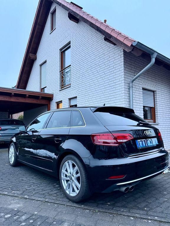 Gebraucht Audi A3 Sport 150 PS (110 kW) 2017 Schwarz Limousine
