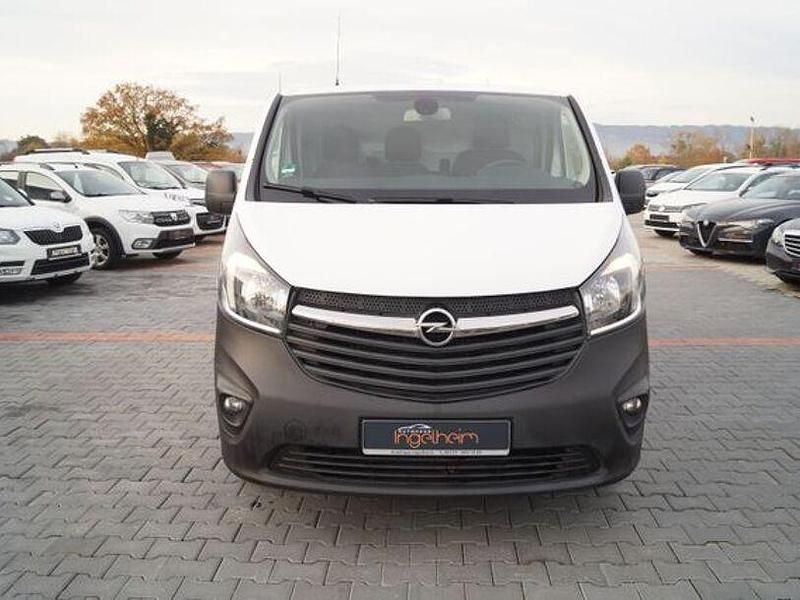Gebraucht Opel Vivaro 118 PS (86 kW) 2018 Weiß Van / Kleinbus