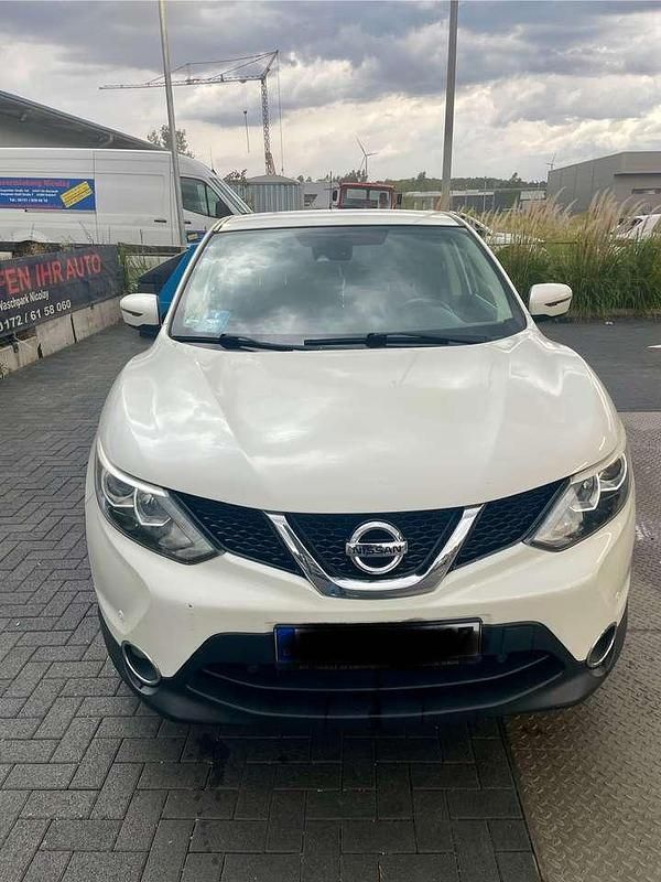 Gebraucht 2016 Nissan Qashqai Tekna SUV | 11.400 € (Fairer Preis) - Bild 1/4