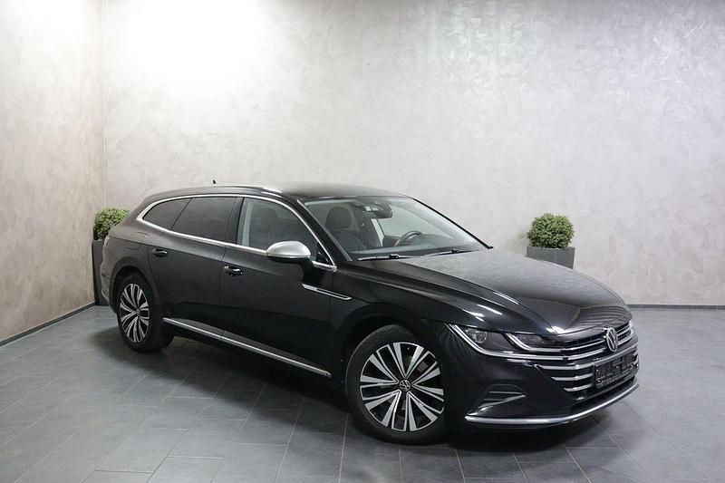 Gebraucht VW Arteon Elegance 200 PS (147 kW) 2022 Deep black perleffekt Kombi