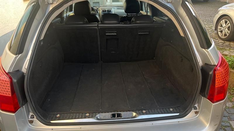 Gebraucht Peugeot 407 140 PS (102 kW) 2008 Grau Kombi