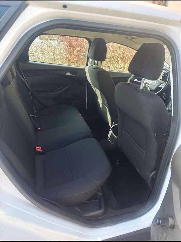 Gebraucht Ford Focus Business Edition 125 PS (91 kW) 2016 Kombi