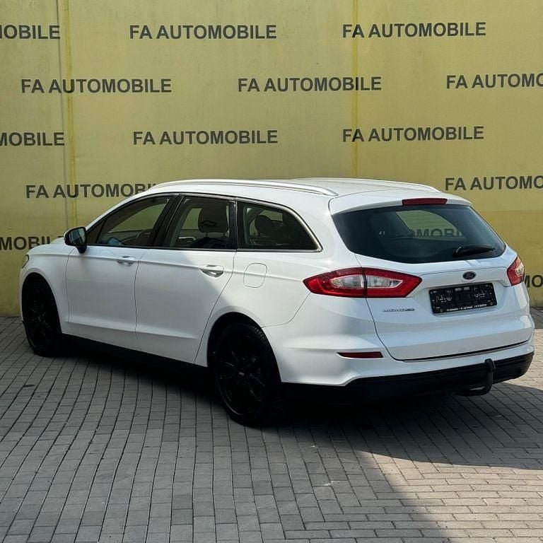 Używany Ford Mondeo Trend 125 KM (91 kW) 2017 Biały Sedan/Limuzyna