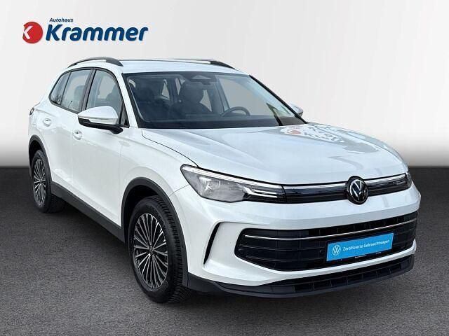 Gebraucht VW Tiguan Life 150 PS (110 kW) 2024 Weiß SUV