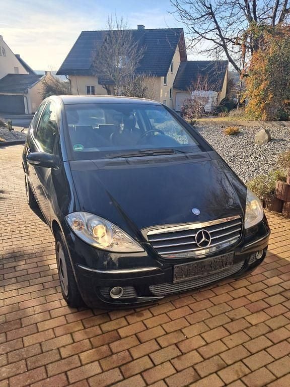 Schwarz Gebraucht 2005 Mercedes A150 Classic Kleinwagen | 1.500 € (Guter Preis) - Bild 1/4