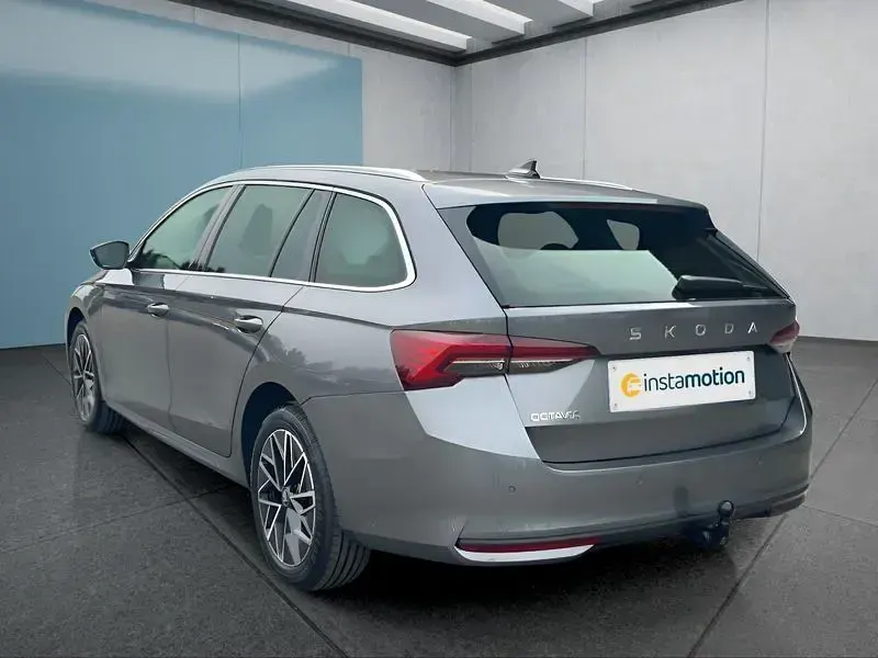 Neu Skoda Octavia 150 PS (110 kW) 2026 Grau Kombi