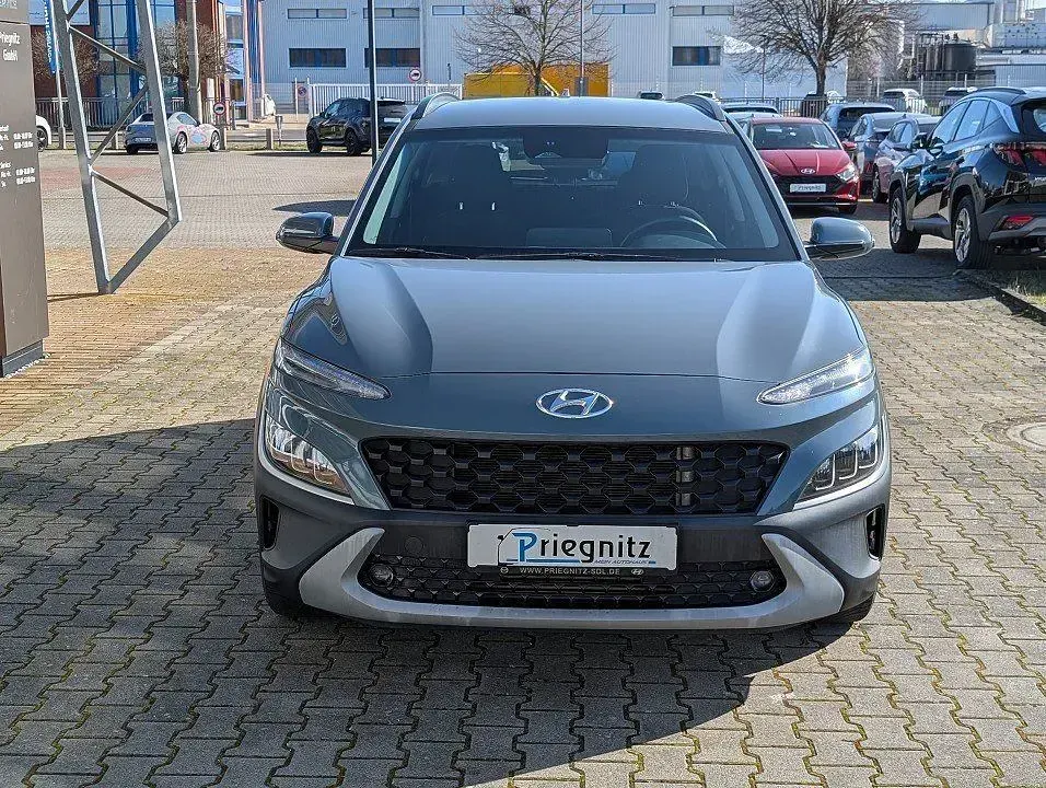 Gebraucht Hyundai Kona Edition 30+ 120 PS (88 kW) 2021 Misty jungle SUV