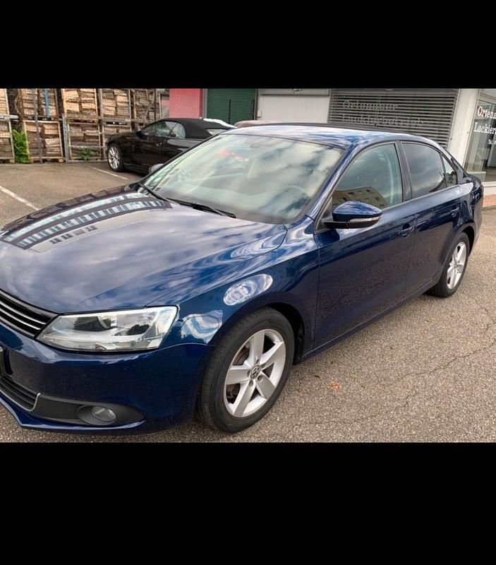 Blau Gebraucht 2011 VW Jetta Limousine | 4.200 € (Guter Preis) - Bild 1/4