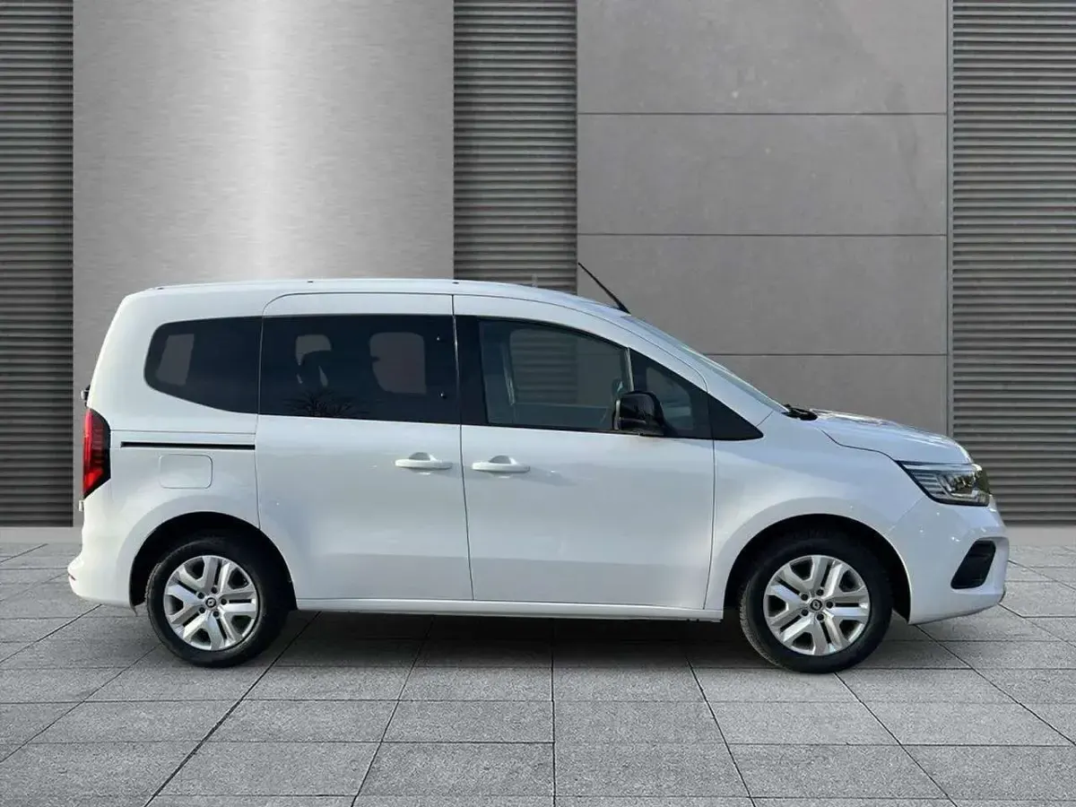 Gebraucht Renault Kangoo Equilibre 102 PS (75 kW) 2024 Mineralweiß Van / Kleinbus