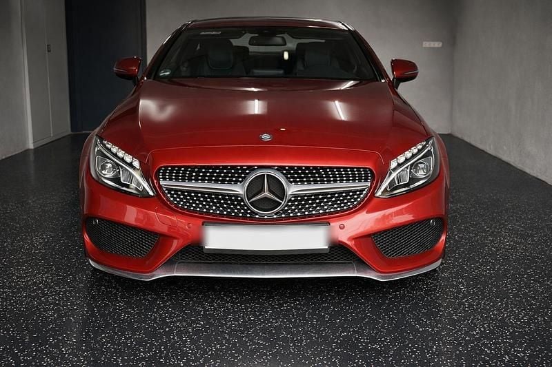Gebraucht Mercedes C220 AMG 170 PS (125 kW) 2016 Rot Coupé