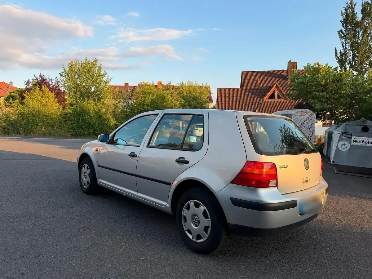 Gebraucht VW Golf IV 75 PS (55 kW) 1999 Silber Kleinwagen