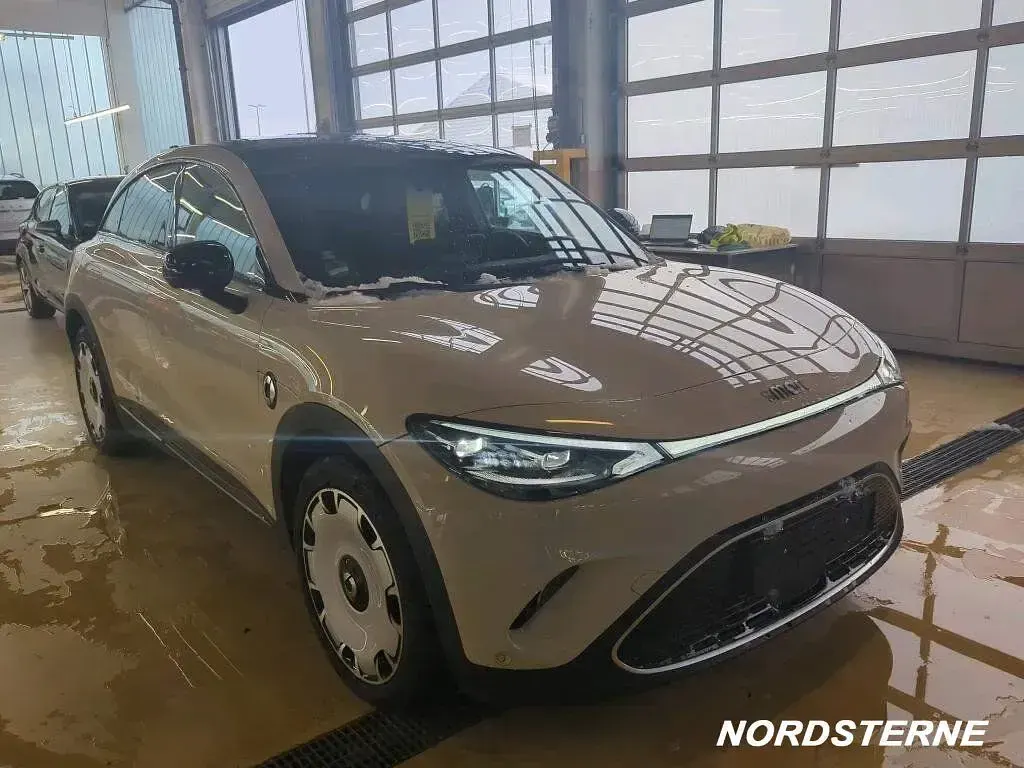 Begagnad Smart #3 Premium 200 kW (272 HK) 2024 Beige SUV