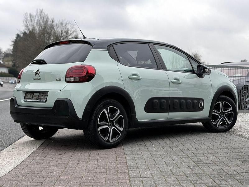 Gebraucht Citroën C3 Feel 82 PS (60 kW) 2017 Grün Limousine