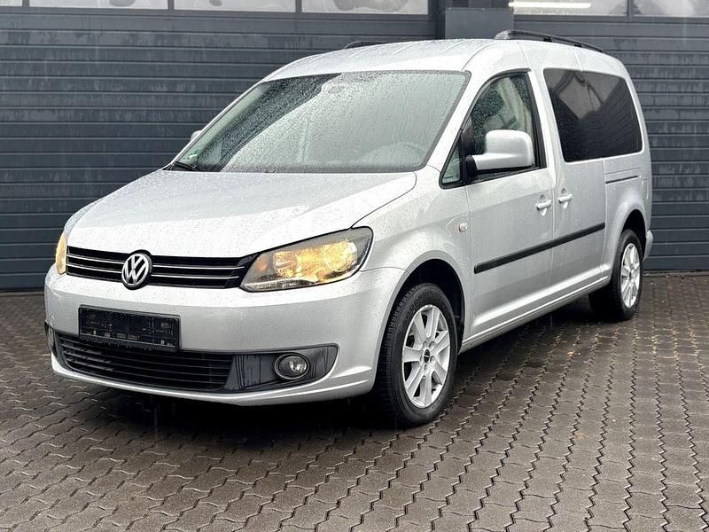 Gebraucht VW Caddy Maxi 102 PS (75 kW) 2010 Silber Van / Kleinbus
