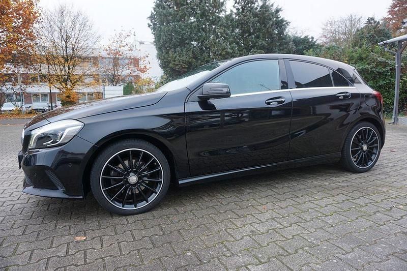 Gebraucht Mercedes A220 177 PS (130 kW) 2015 Schwarz Limousine