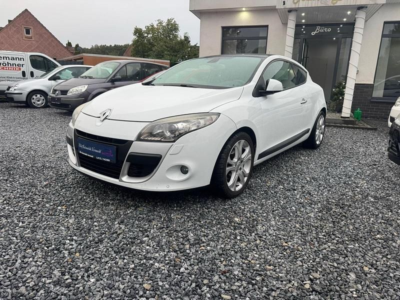 Weiß Gebraucht 2010 Renault Mégane GT Line GT-Line Coupé | 4.799 € - Bild 1/4