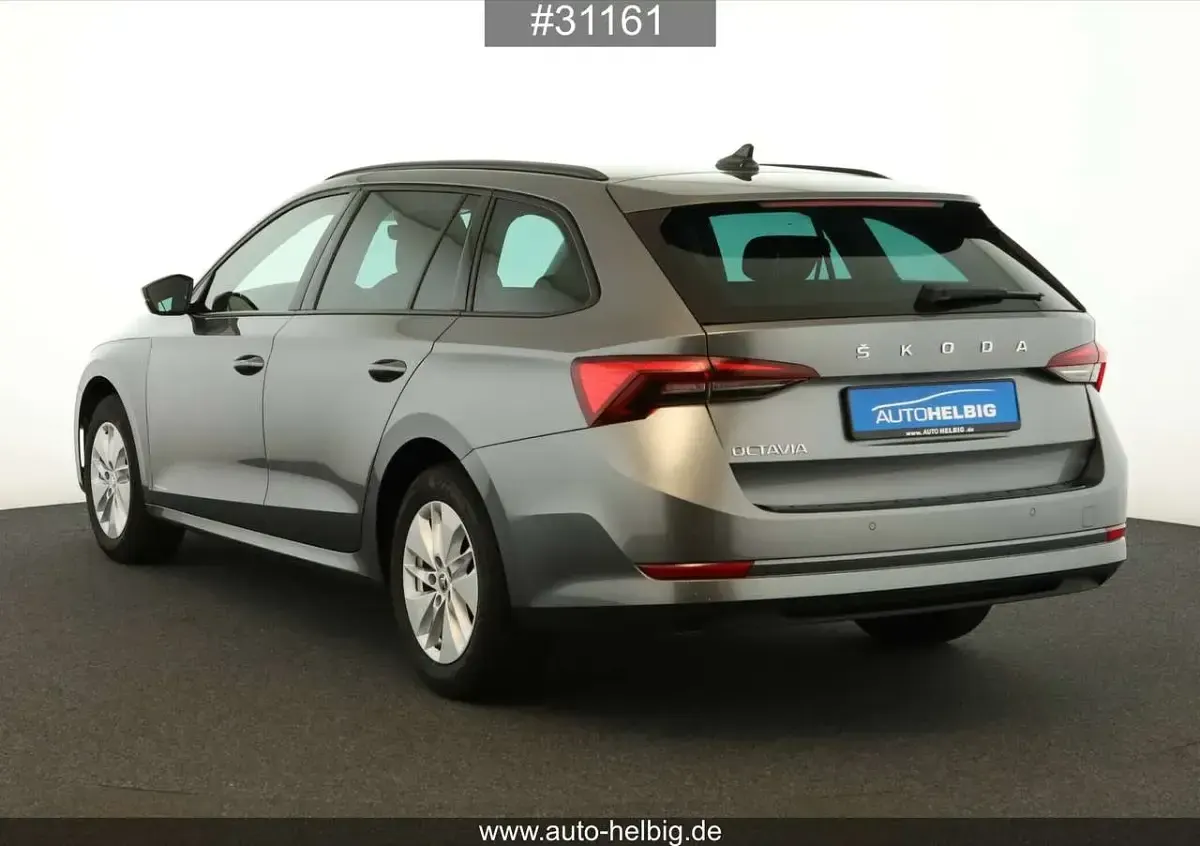 Gebraucht Skoda Octavia Ambition 150 PS (110 kW) 2023 Graphite grey metallic Kombi
