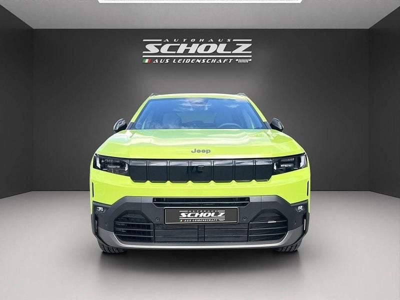 Neu Jeep Compass 145 PS (106 kW) 2026 Grün SUV