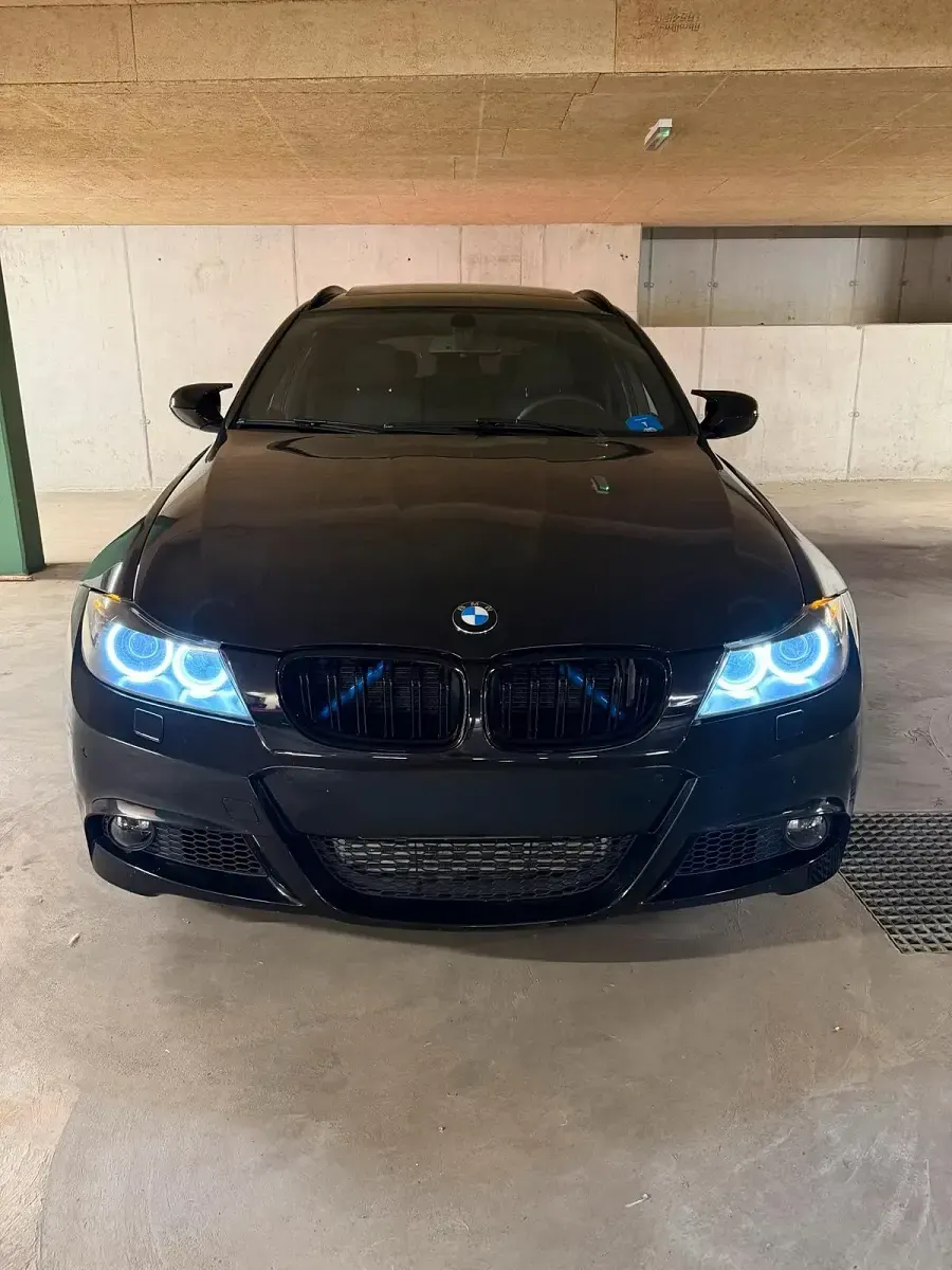 Gebraucht BMW 325 500 PS (367 kW) 2010 Schwarz Kombi