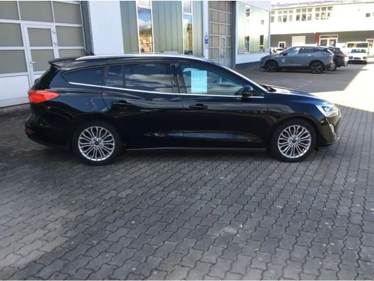 Gebraucht Ford Focus Titanium S 125 PS (91 kW) 2019 Iridiumschwarz metallic Kombi