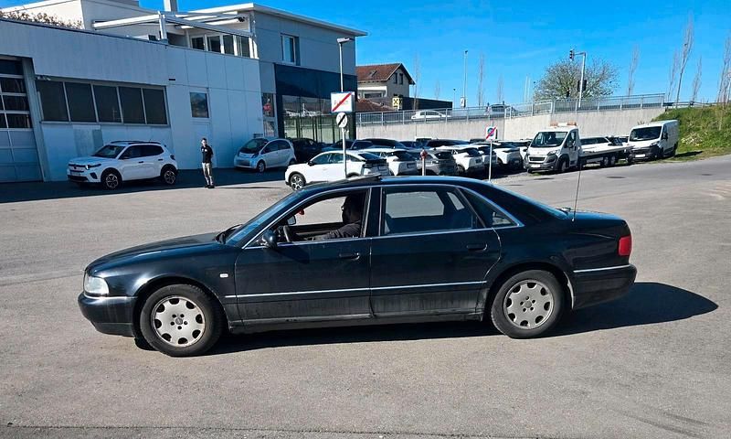 Second-hand Audi A8 310 CP (228 kW) 2000 Negru Berlinǎ