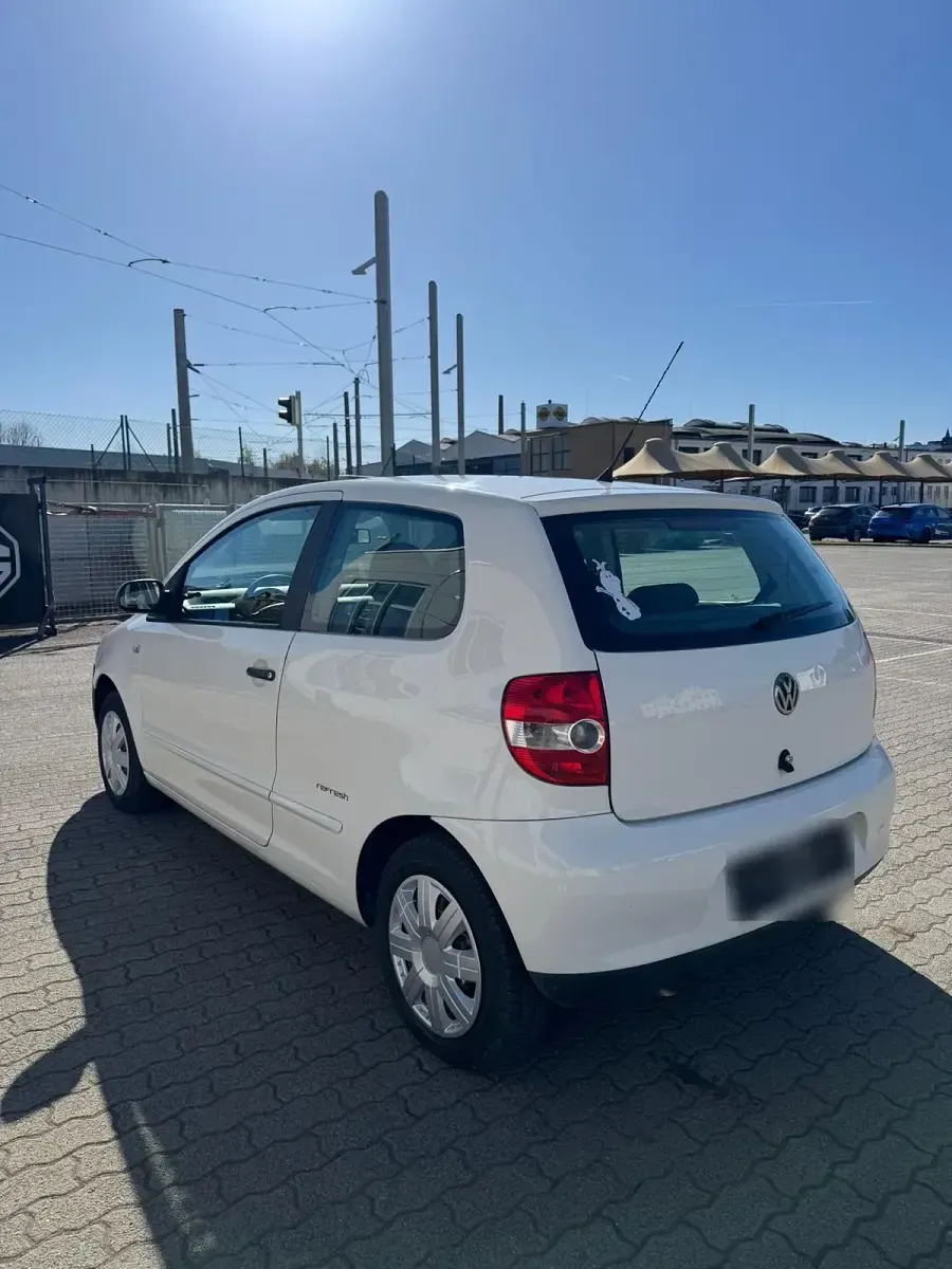 Gebraucht VW Fox 75 PS (55 kW) 2008 Weiß Kleinwagen