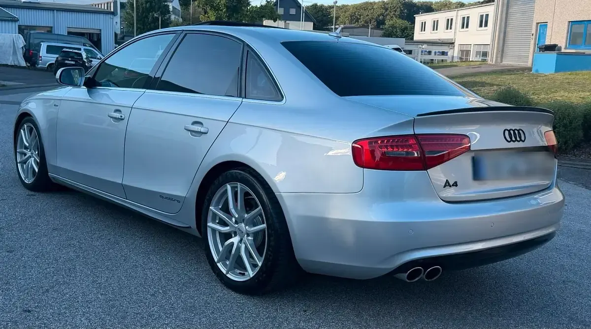 Gebraucht Audi A4 177 PS (130 kW) 2013 Silber Limousine