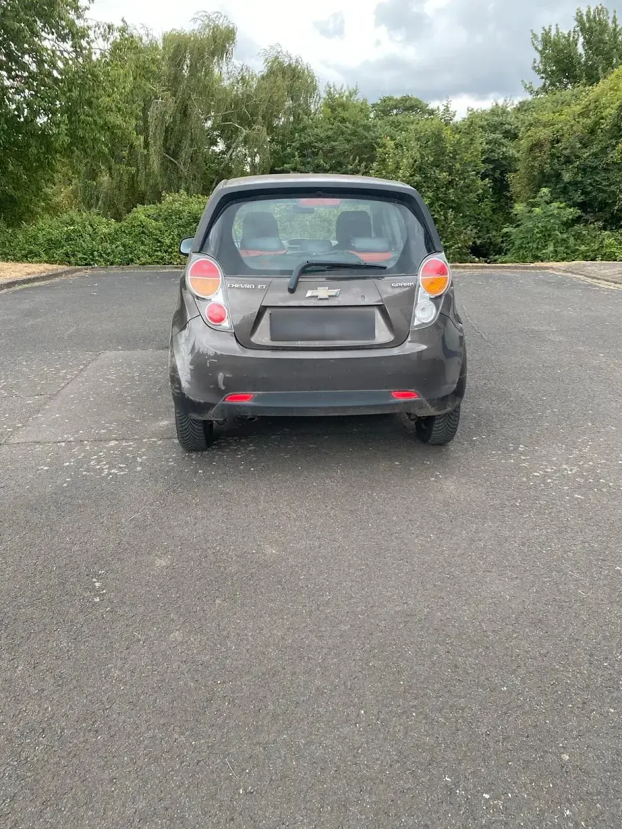 Gebraucht Chevrolet Spark LS 82 PS (60 kW) 2011 Braun Kleinwagen