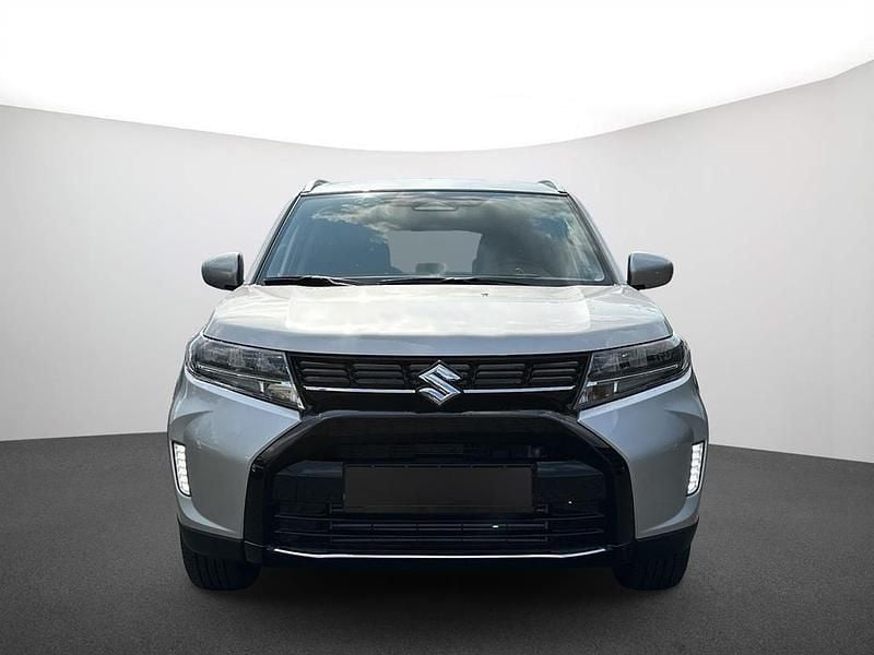 Neu Suzuki Vitara Comfort 129 PS (94 kW) 2025 Silber SUV
