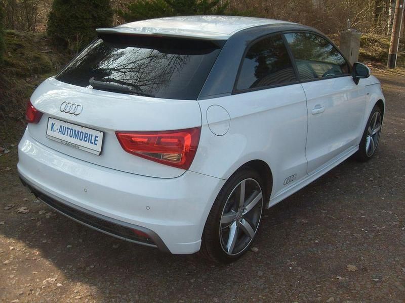 Gebraucht Audi A1 Attraction 86 PS (63 kW) 2015 Weiß Kleinwagen