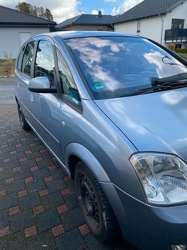 Second-hand Opel Meriva 100 CP (73 kW) 2004 Gri Monovolum