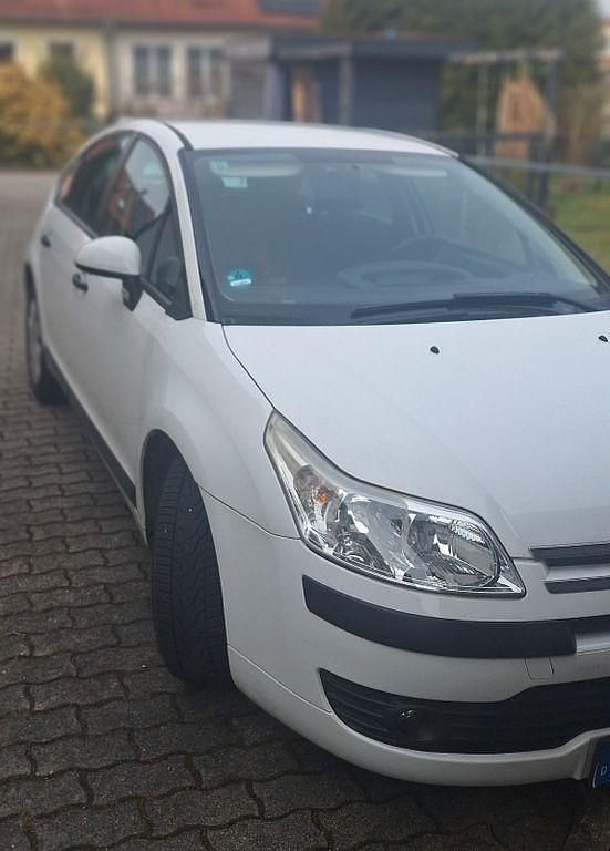 Gebraucht Citroën C4 Advance 88 PS (64 kW) 2008 Weiß Limousine