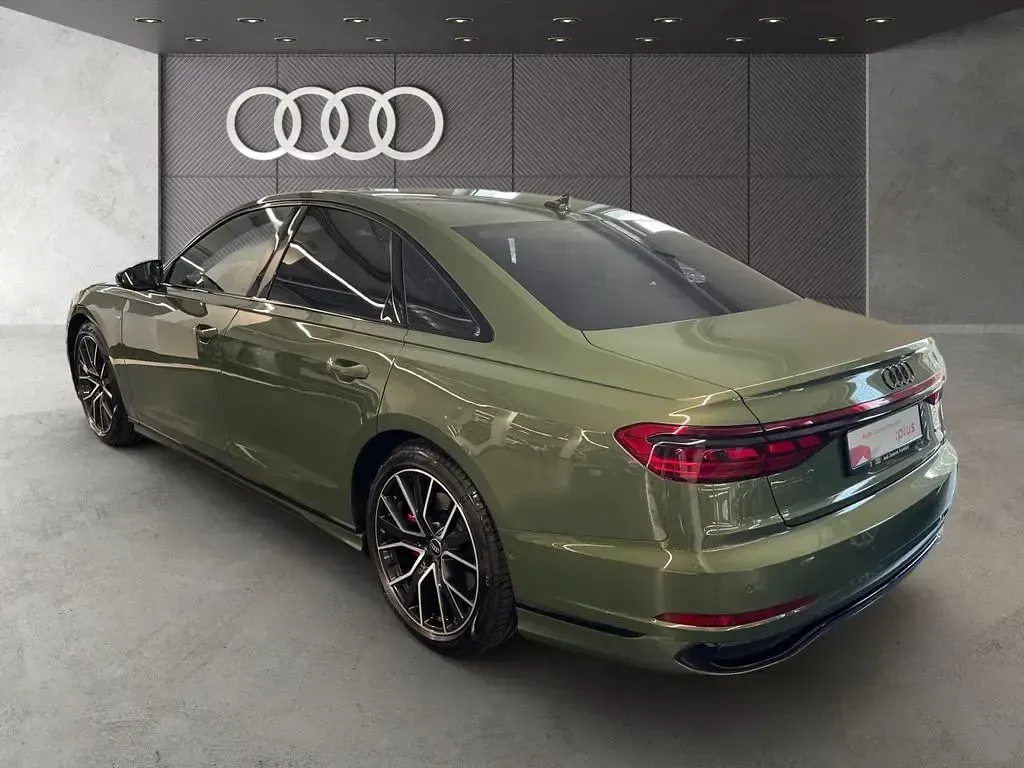 Gebraucht Audi A8 Comfort 340 PS (250 kW) 2023 Distriktgrün metallic Limousine