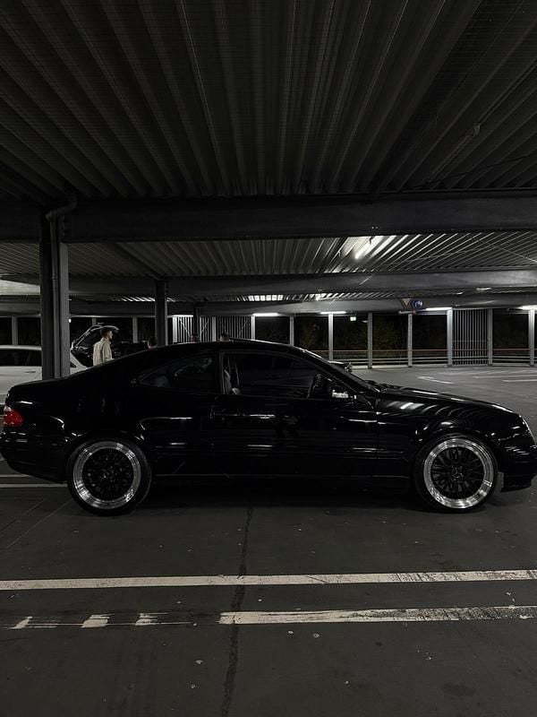 Usata Mercedes CLK430 279 CV (205 kW) 2000 Nero Coupé