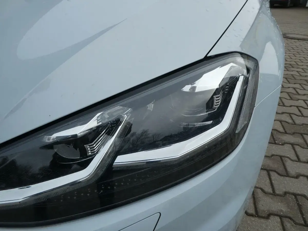 Gebraucht VW Golf VII Sportline 150 PS (110 kW) 2018 Silber Limousine