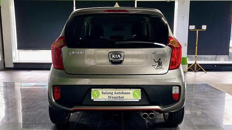 Gebraucht Kia Picanto Spirit 86 PS (63 kW) 2015 Silber Kleinwagen