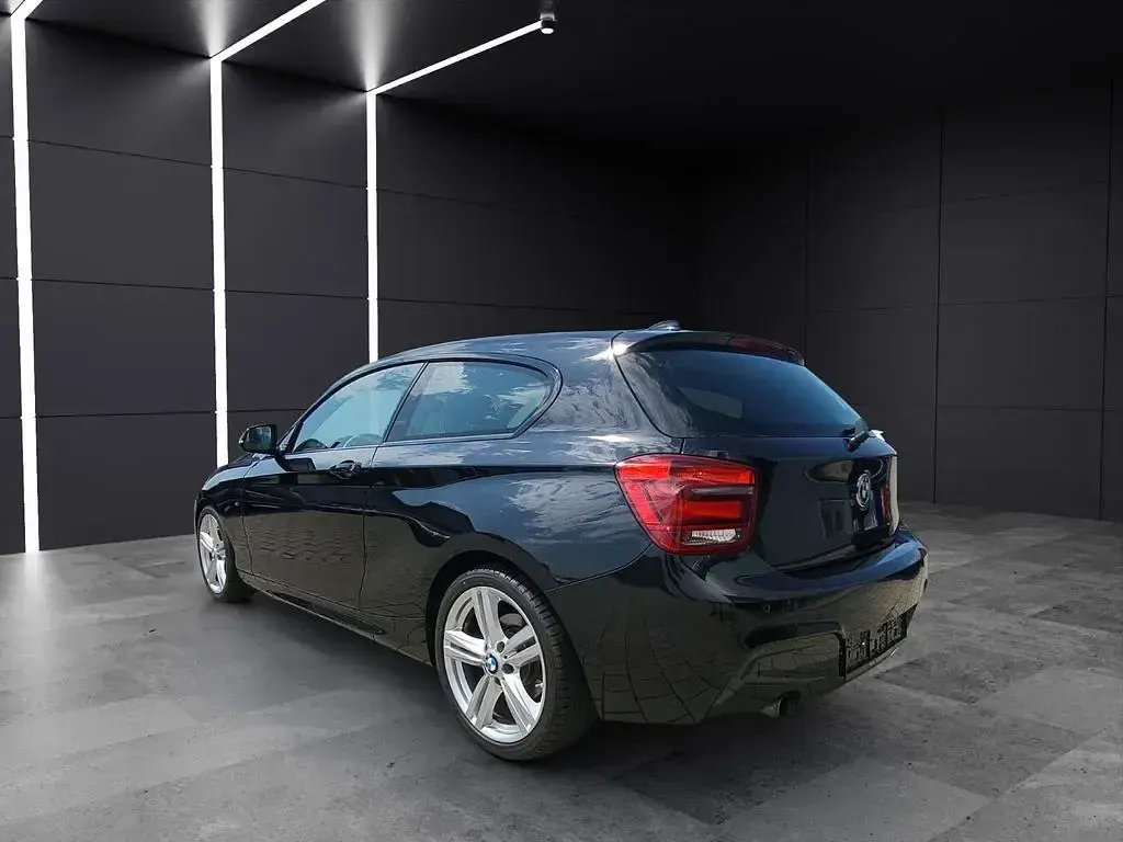 Gebraucht BMW 114 M Sport 102 PS (75 kW) 2015 Schwarz Kleinwagen